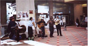 picture9peruvianband.jpg (22381 bytes)